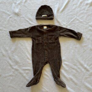 Lovedbaby Baby Velour Footed Onesie & Matching Beanie Hat Brown 0-3 Mos Newborn